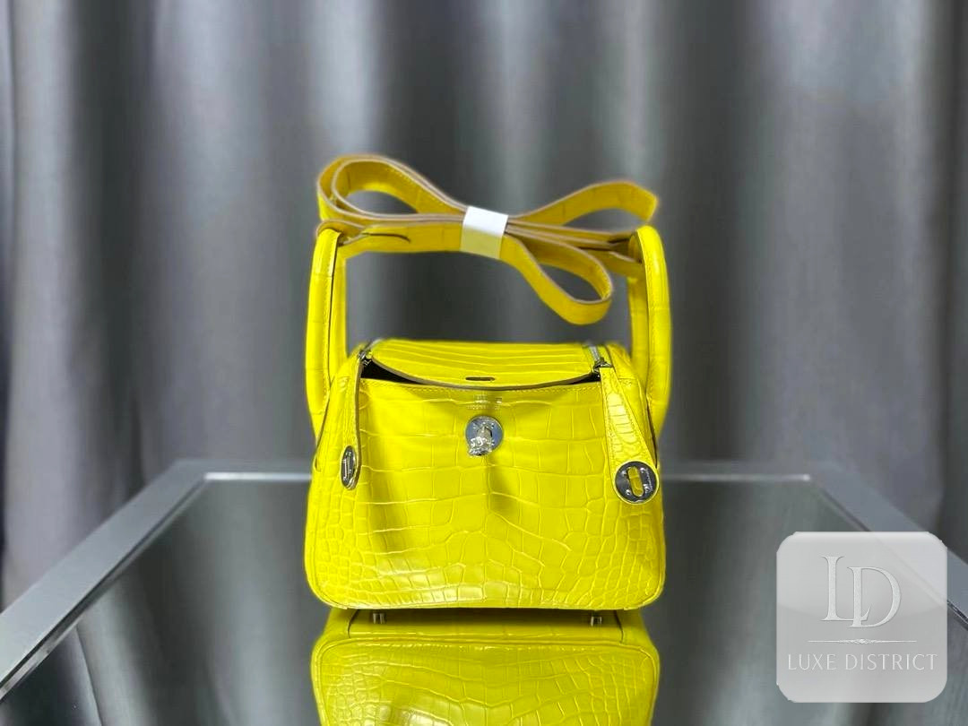 Реплика сумки Hermes  Mini Lindy 19 — Alligator d’Amérique, Jaune Soleil купить